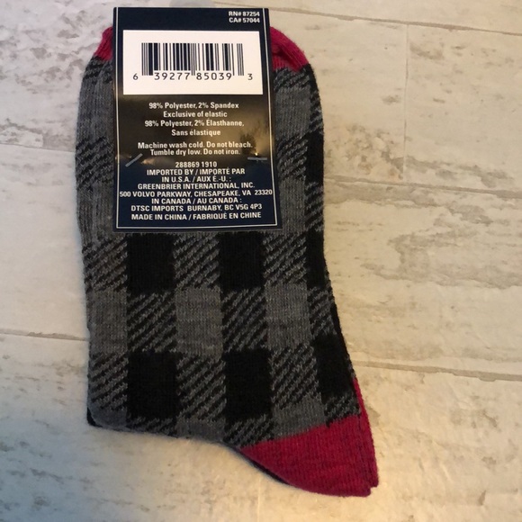 Small Natural Cement Concrete Hedgehog Planter Pot & 2 Pairs of Socks Gift Set - Picture 11 of 11